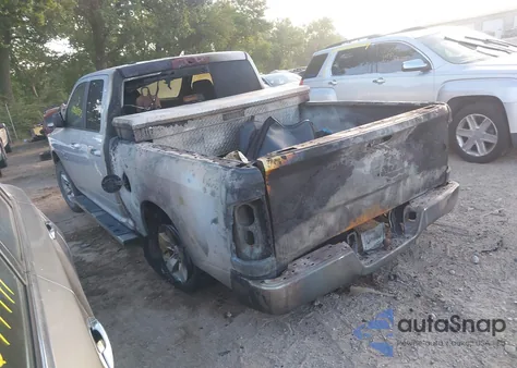 2018 Ram 1500 Slt 4X4 6'4 Box из США, поврежденный, VIN 1C6RR7GG4JS306981